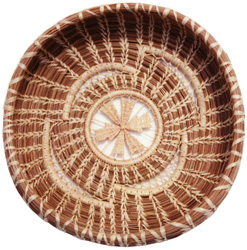 [Pineneedle Basket]